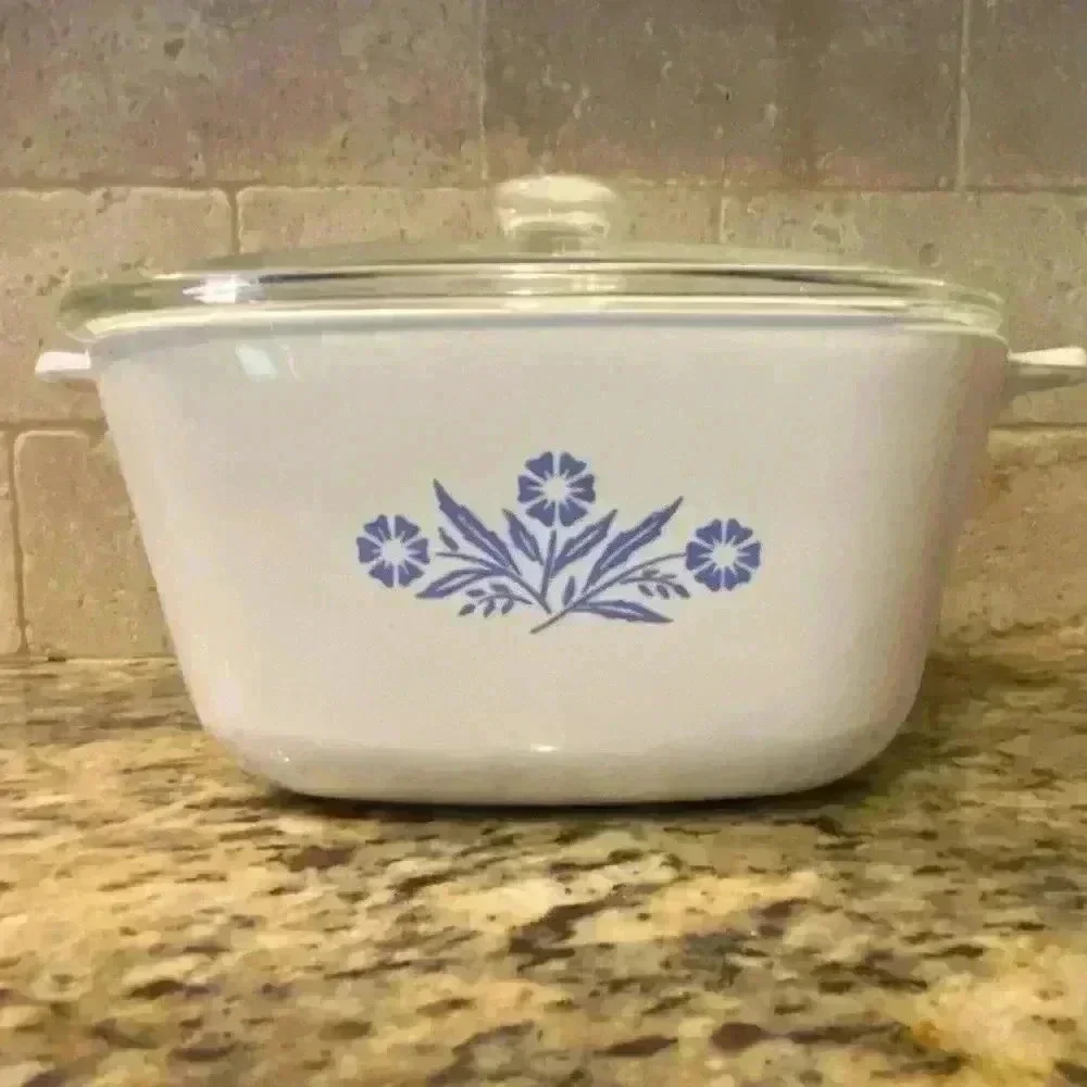 Vintage Corning Ware 56 oz-7 cup-Blue Cornflower Casserole Dish-P-1 3/4B-#437